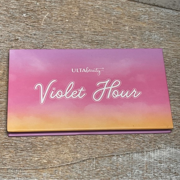 Ulta Beauty Violet Hour Eye Shadow Palette 8 Shades With Brush 0.72g/0.02 oz New - Picture 14 of 16